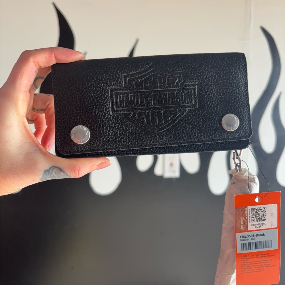 Harley-Davidson Black Wallet with Chain and Logo